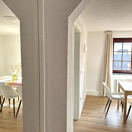 Spacious & Bright Family Escape Appartement *