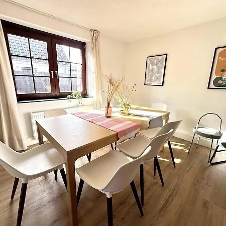 Apartment Spacious & Bright Family Escape Oldenburg